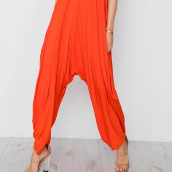 Loose Baggy Jumpsuit with straps - Picture 2 of 2